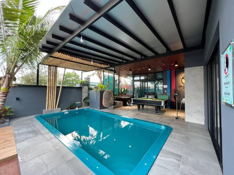 The Riimbun . Private Pool . Bbq . Karaoke Holiday home *